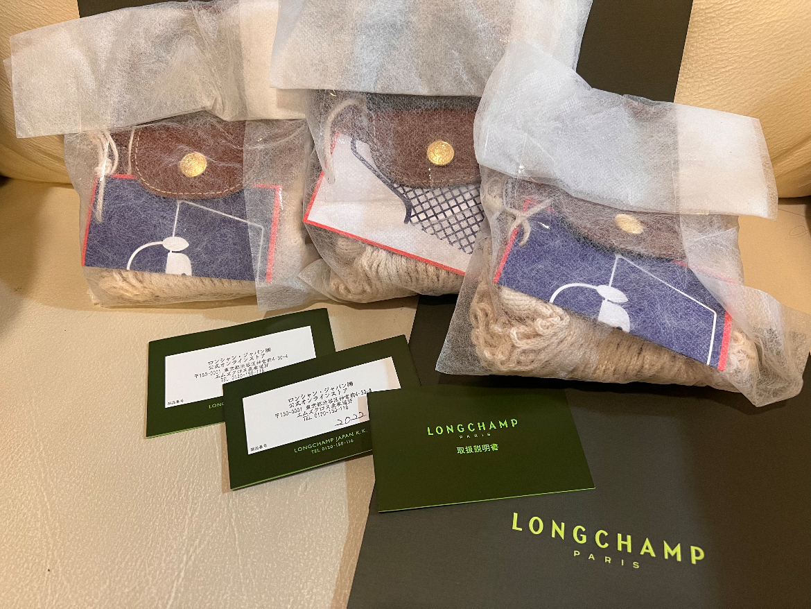 Longchamp + lululemon Buyandship Hong Kong