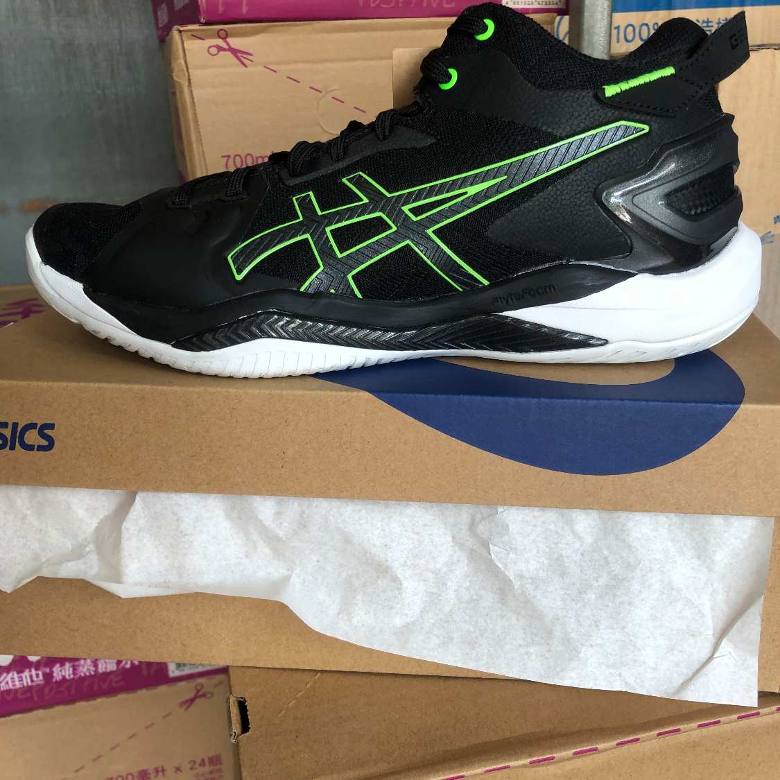 Asics basketball shoes Buyandship（台灣）
