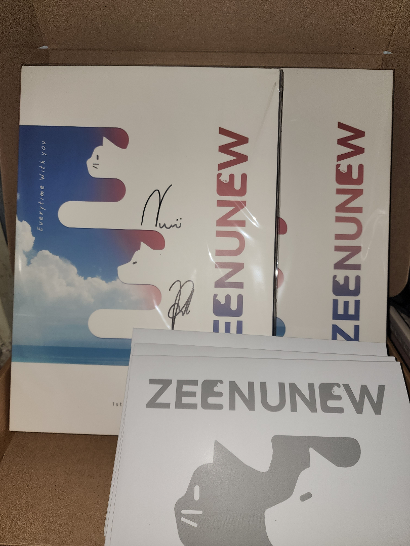 ZeeNunew 1st Photobook Boxset