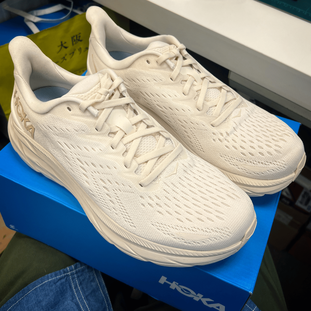 HOKA One One CLIFTON 8