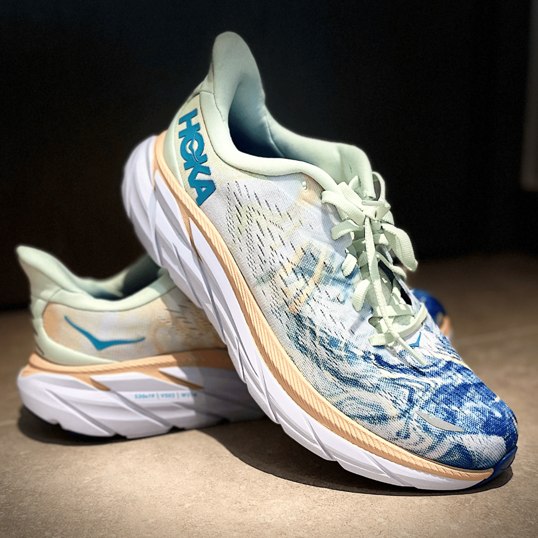 肥腳人福音~hoka clifton 8 wide~記得買大半碼!