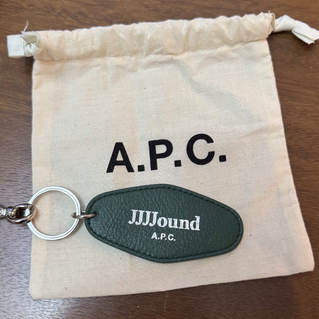 A.P.C. x JJJJound Hotel Key Ring 💚｜User Shared Post｜Buy&Ship
