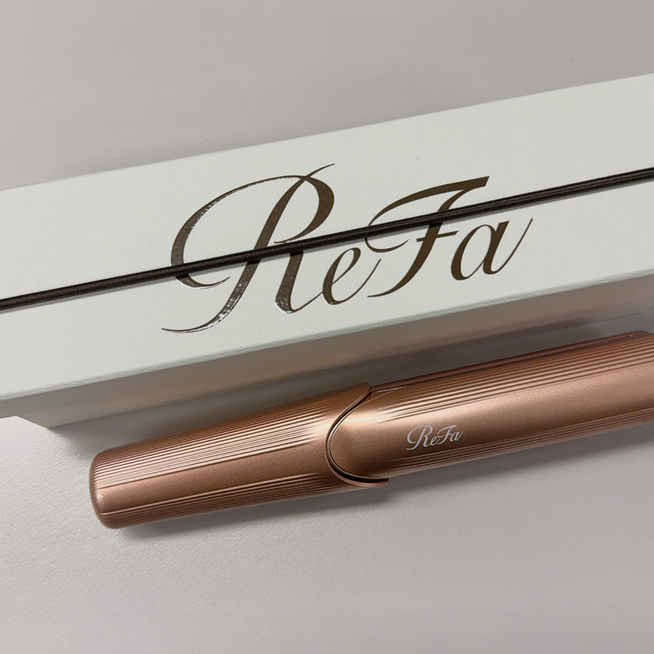 Refa beautech finger iron