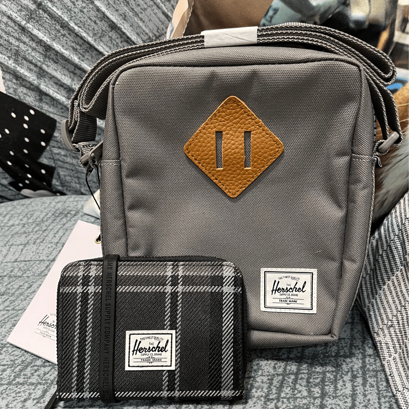 Herschel crossbody bag Buyandship SG Shop Worldwide and Ship Singapore