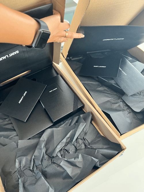 Buy&Ship Member unboxing image