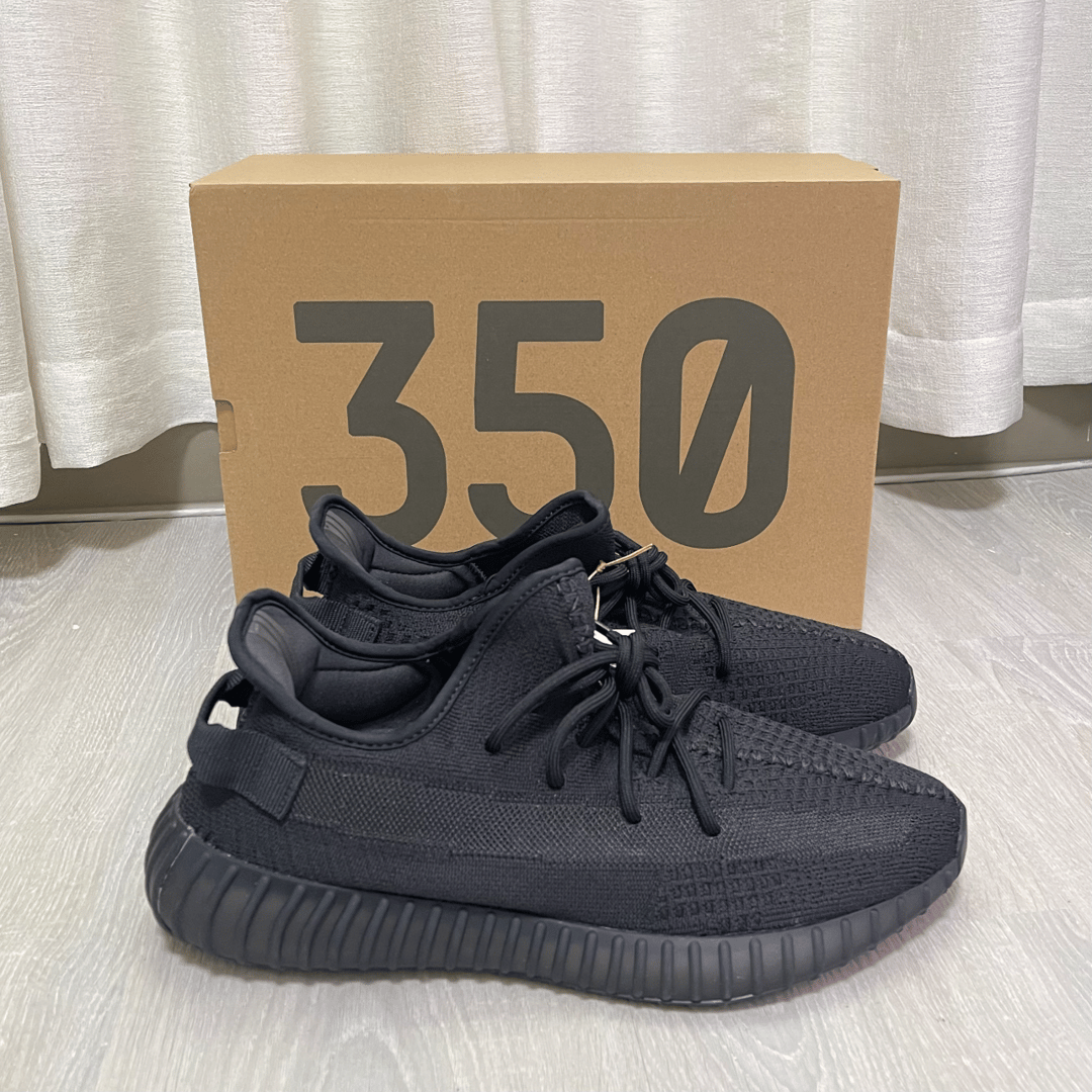 YEEZY 350 V2 ONYX 回歸發售