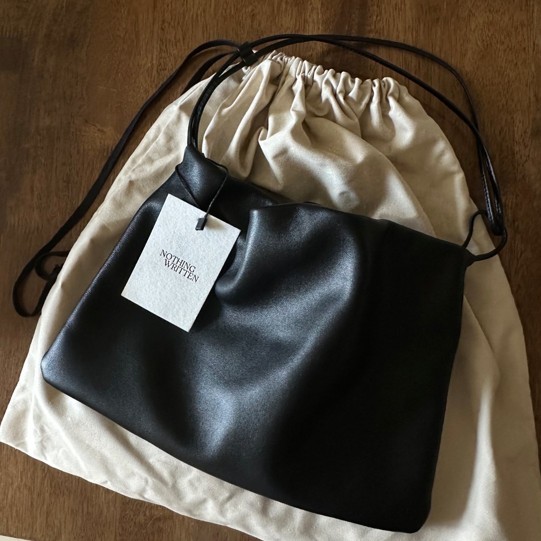 [NOTHING WRITTEN] Nella strap large bag☆送料込☆ ○NOTHING WRITTEN○NELLA STRAP LARGE BAG バッグ 韓国人気