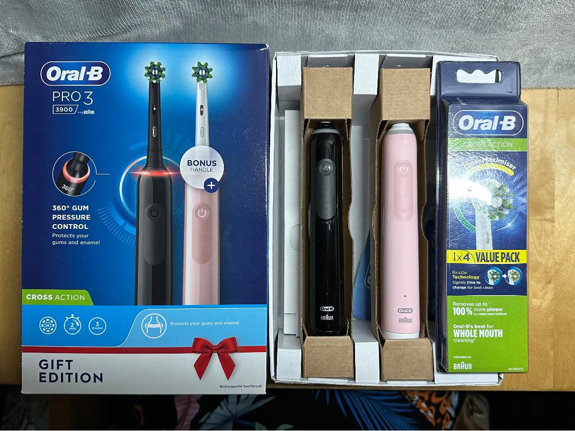 Oral-B Pro 3 3900, 電動牙刷孖裝(禮品裝) | Buyandship 台灣 國際代運