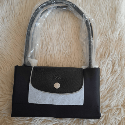 Buy&Ship Member unboxing image