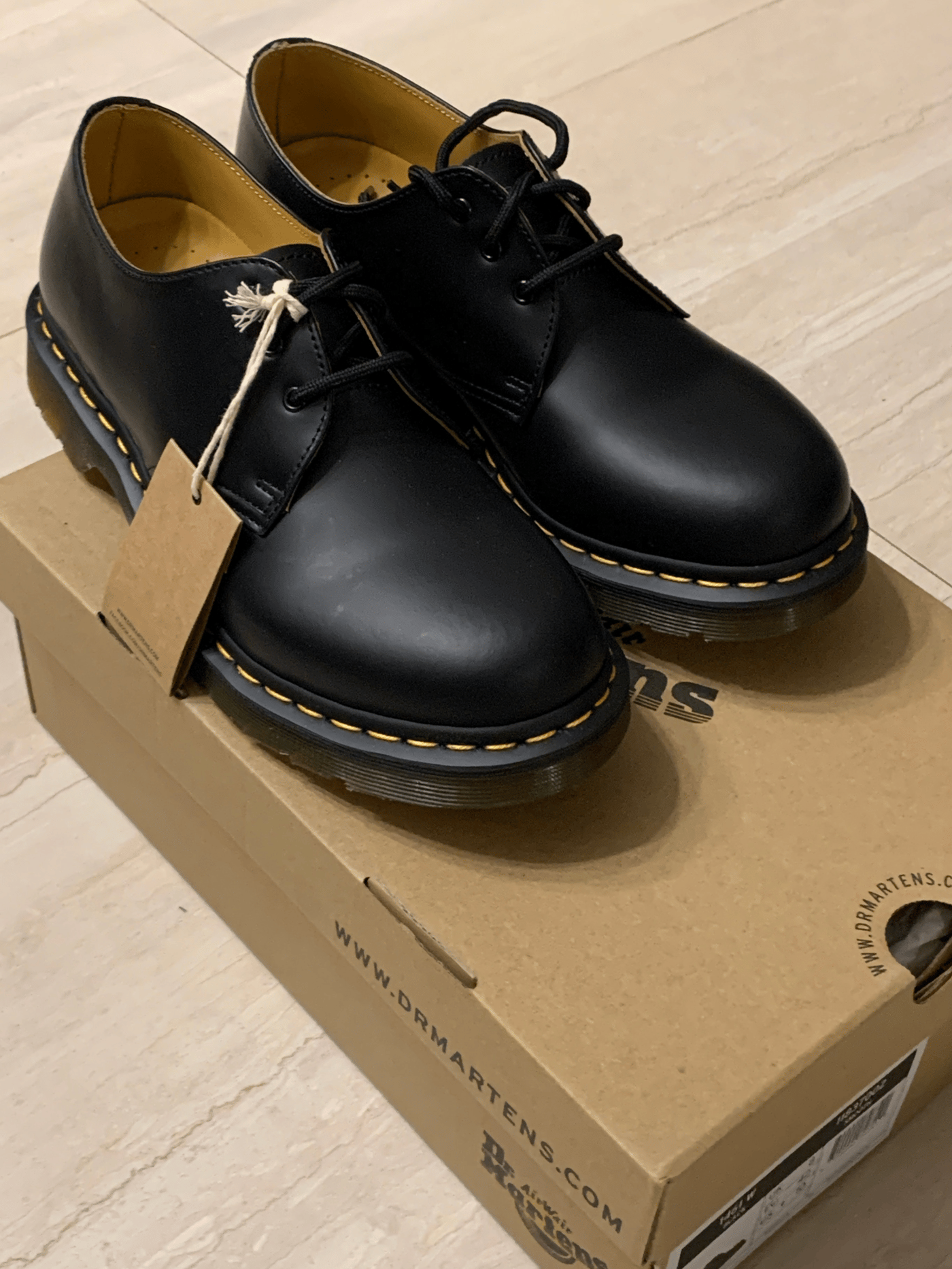 便宜入手drmartens 1461 Buyandship Hong Kong