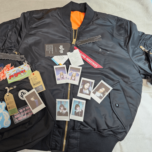 LE SSERAFIM MA-1 Flight Jacket | Buy&Ship（香港）