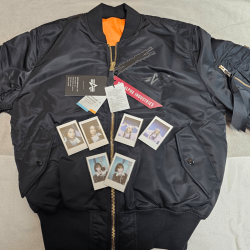 LE SSERAFIM MA-1 Flight Jacket | Buy&Ship（香港）