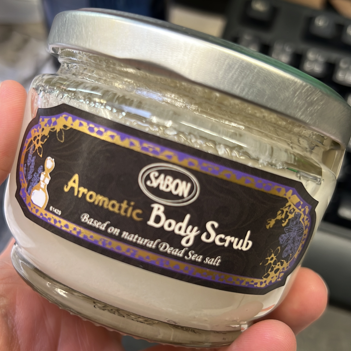 Sabon body scrub Buyandship Malaysia