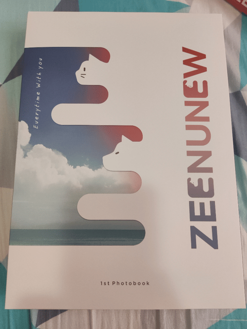 ZeeNunew 第一本Photobook | Buyandship（香港）