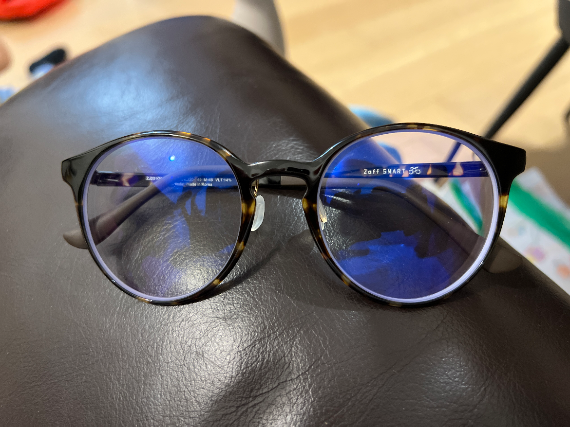 zoff eyeglasses. Buyandship（台灣）
